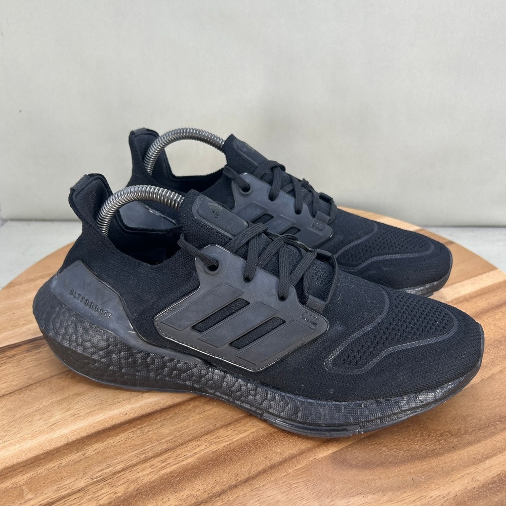 Adidas Ultraboost 22 Core Black Running Shoes GX5587 Womens Size 9 Cushioned